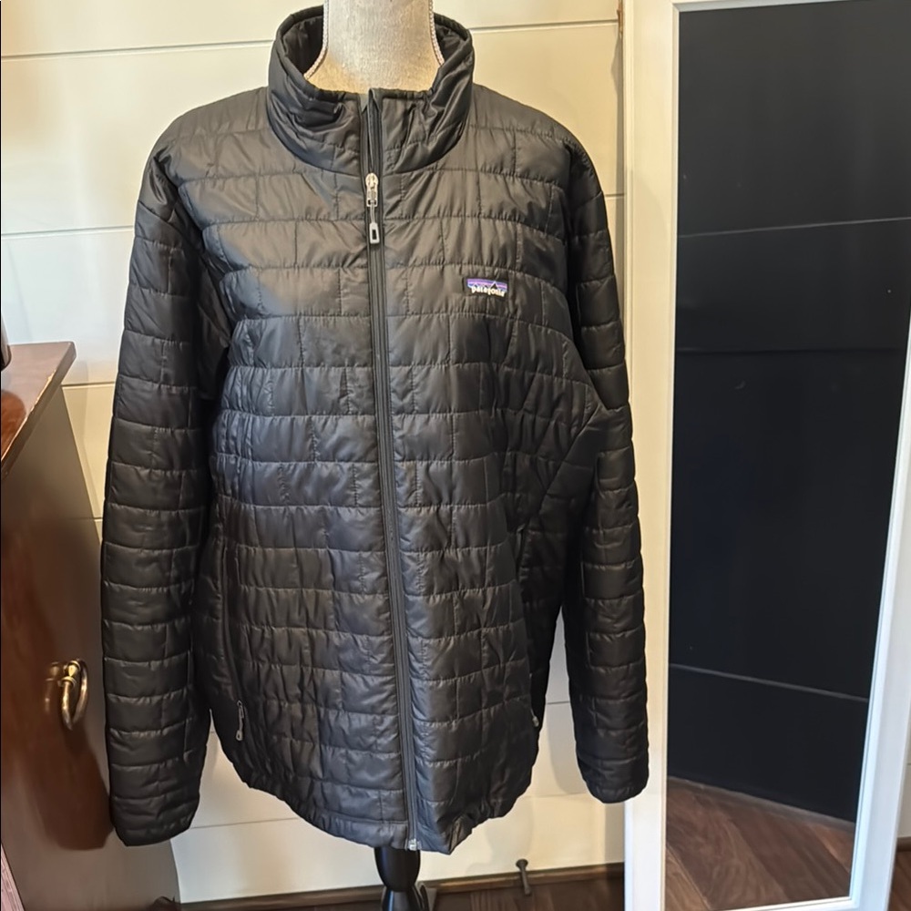 Patagonia Men's Black Quilted Jacket XXL